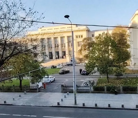 Апартаменти Ultracentral Luxury