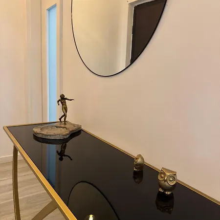 Ultracentral Luxury Bükreş