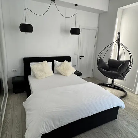 Ultracentral Luxury Апартаменты *